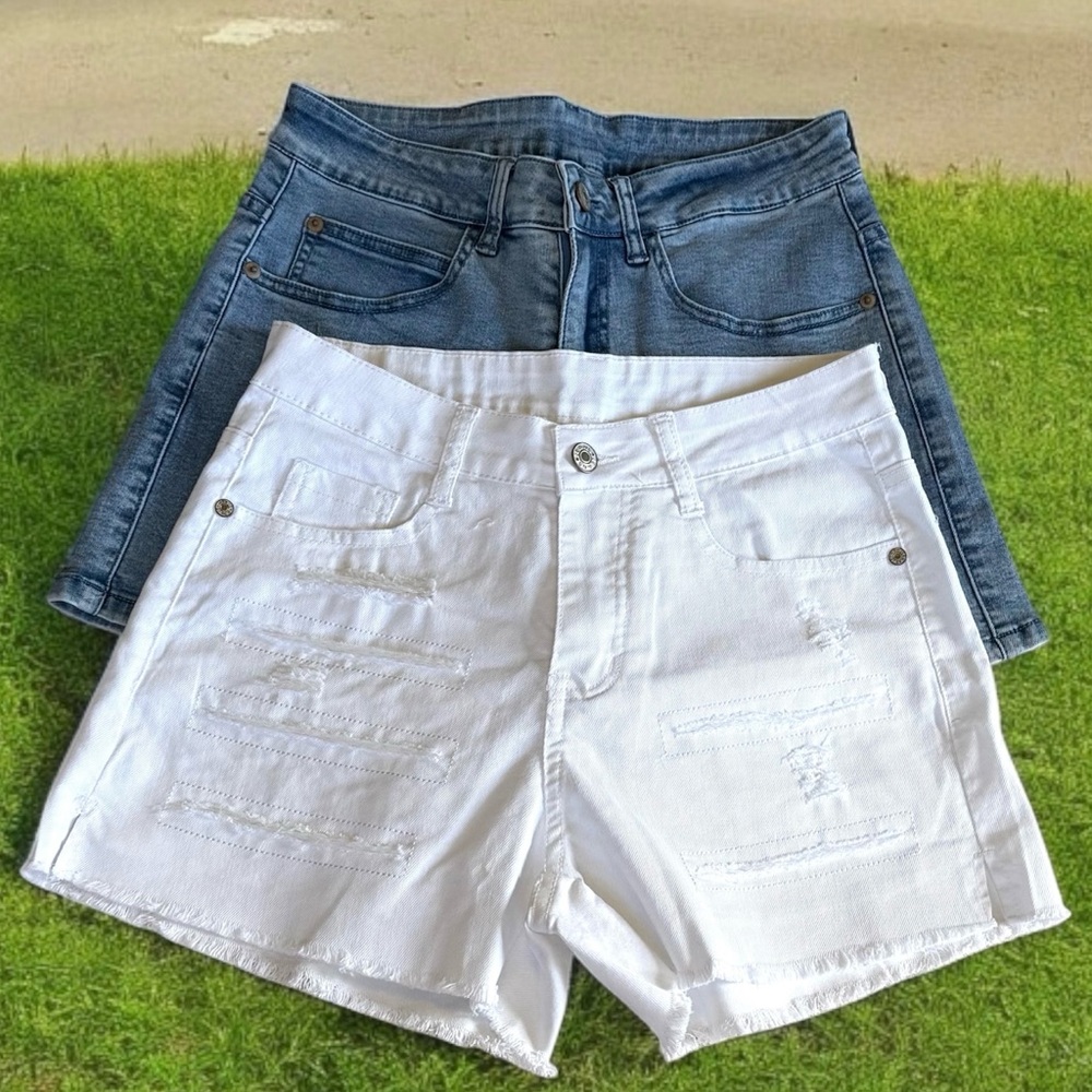 Lot of 2 Women Shorts Sz S White No brand & Blue the Simple Living Denim Cotton